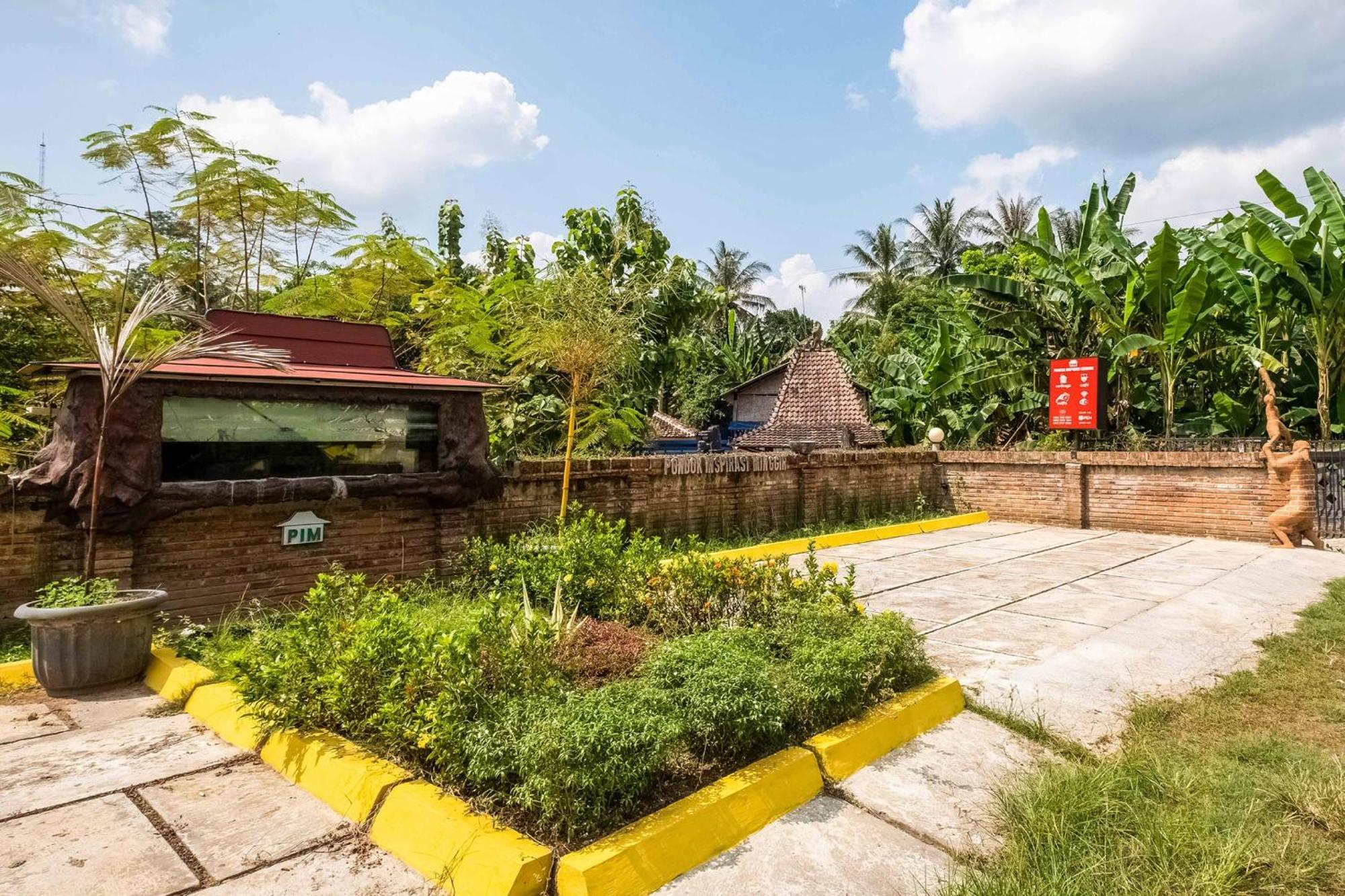 Oyo 3562 Pondok Inspirasi Minggir Klangkapang Exterior photo